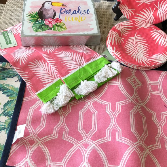 Paradise Found Outdoor Dining Set! - Picture 8 of 8